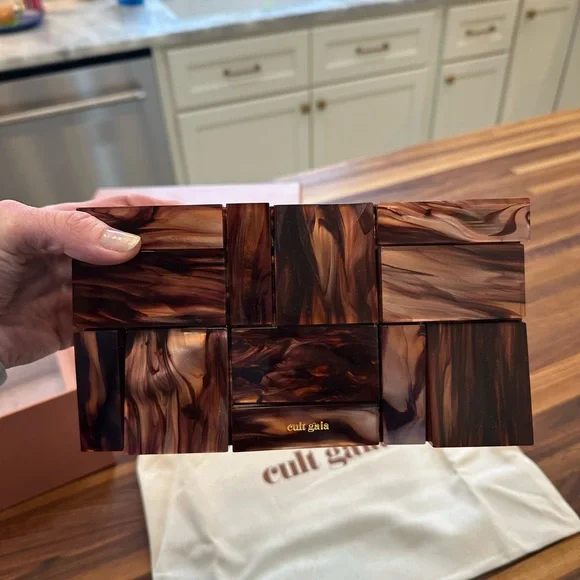 Cult Gaia Marble Brown Clutch - Picture 11 of 14